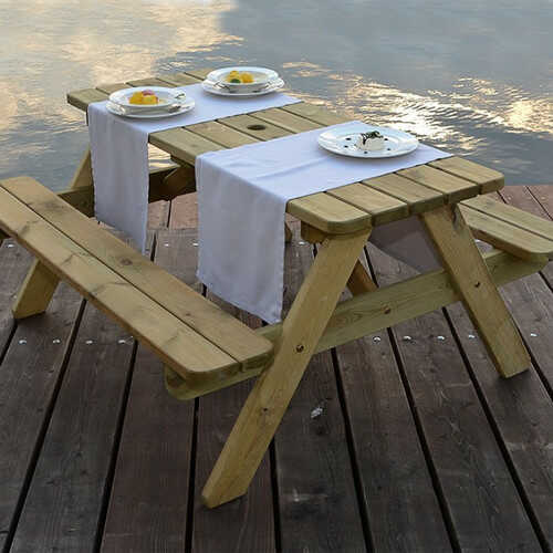 The Table for 8 People Picnic